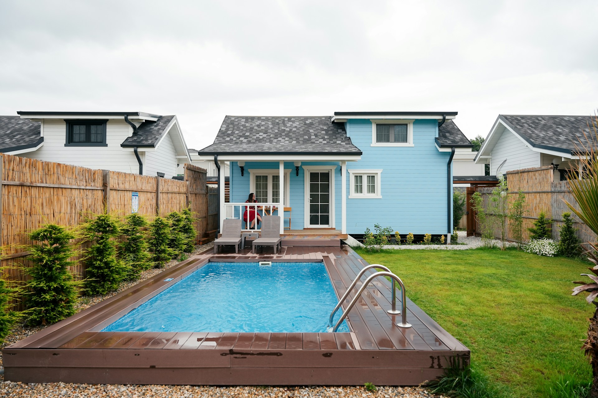 space saving ideas for a backyard pool